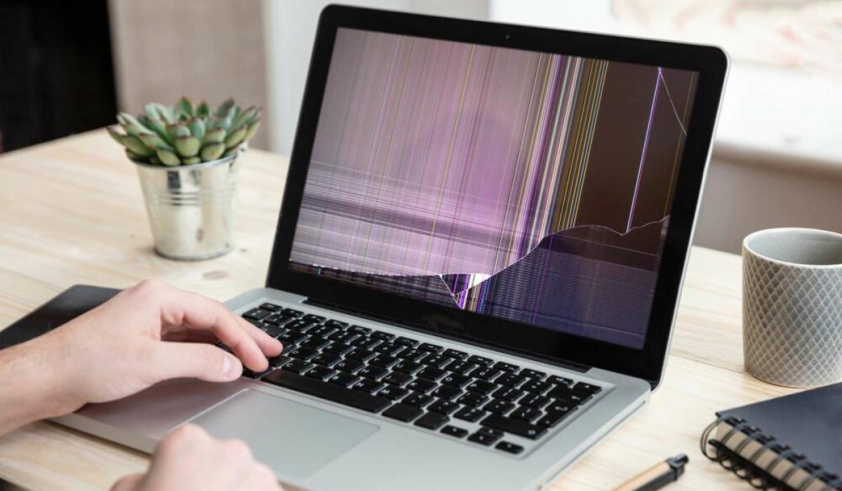 Rahasia Merawat Layar Laptop, Bikin Layar Tetap Jernih dan Tahan Lama