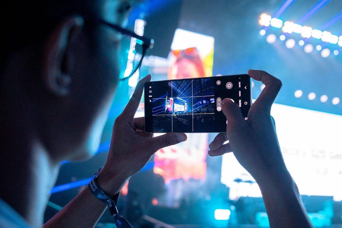 Samsung Galaxy S25 Series: HP Konser dengan AI untuk Fancam Lebih Jernih dan Profesional