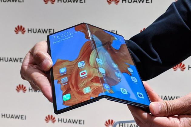 Huawei Mate X: Inovasi Layar Lipat yang Menjawab Tantangan Masa Depan
