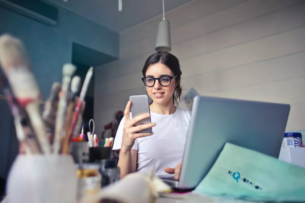 Kesalahan saat Membuat Prompt AI yang Bikin Hasil Gambar Kurang Realistis