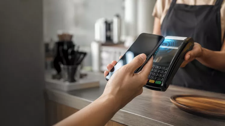 Amankah Menyalakan NFC Sepanjang Hari? Ternyata Ada Risikonya Lho