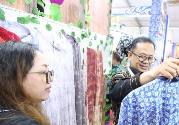 Pemkot Bekasi Tampilkan Produk UMKM dan Kerajinan Unggulan di Indonesia City Expo 2024