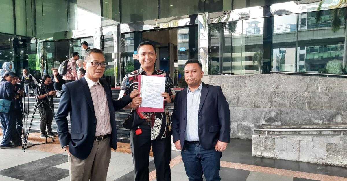 Kuasa Hukum Hasto Kristianto Laporkan Tim Penyidik KPK ke Dewas, Buntut HP Disita Penyidik