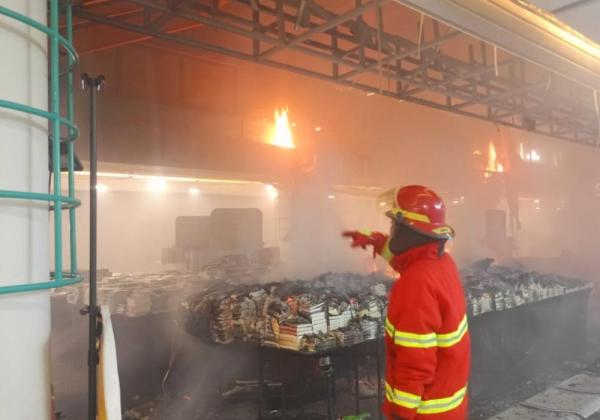 Operasional Revo Mall Kembali Normal Usai Kebakaran, Garis Polisi Kini Telah Dibuka 