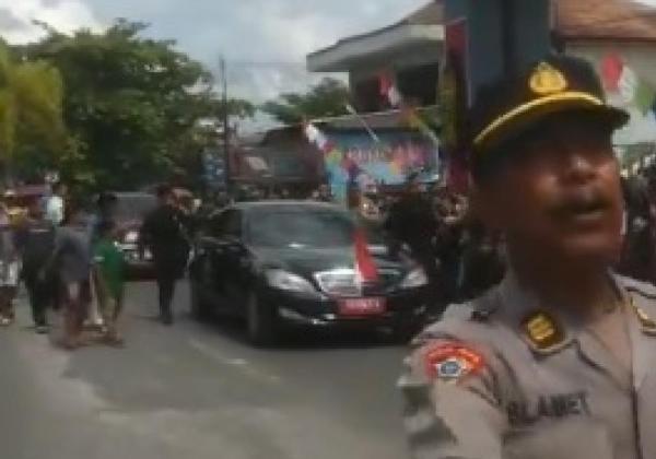 Viral Ambulans Bawa Orang Sakit di Stop Gegara Rombongan Jokowi Lewat di Sampit, Netizen: Kalau Pasien Meninggal Gimana?