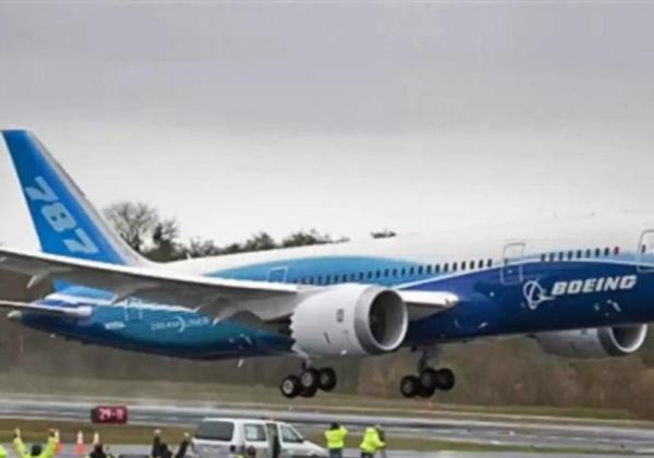 Mengerikan! Pesawat Boeing 787-9 Dreamliner Alami Turbulensi Parah, 30 Orang Terluka