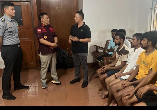 Imigrasi Amankan 28 Orang WNA Diduga Imigran Ilegal di Perairan Sukabumi