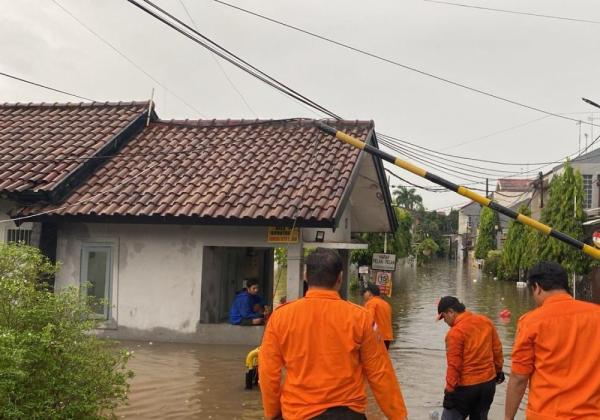 Kota Bekasi Hujan Deras Sejak Siang Hari, Sejumlah Wilayah Dilaporkan Tergenang Banjir