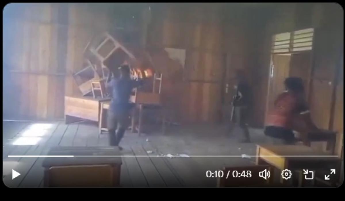 Miris! Video OPM Bakar Sekolah di Distrik Okbap Pegunungan Bintang Papua Picu Kemarahan Netizen 020012
