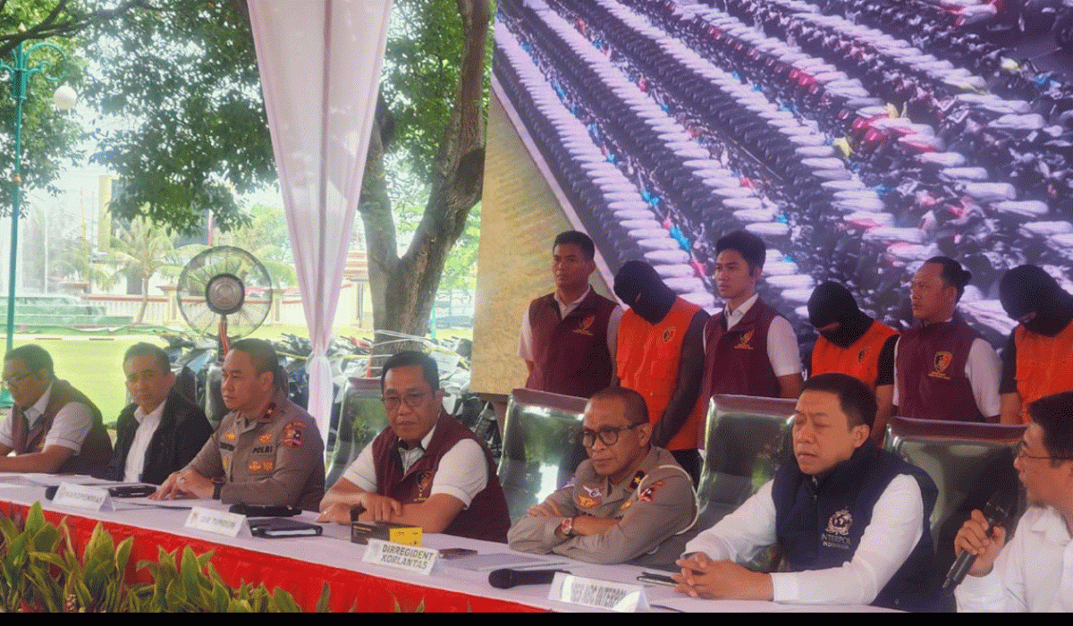 Bareskrim Polri Bongkar Sindikat Penggelapan Ratusan Motor Jaringan Internasional, 7 Tersangka Dibekuk