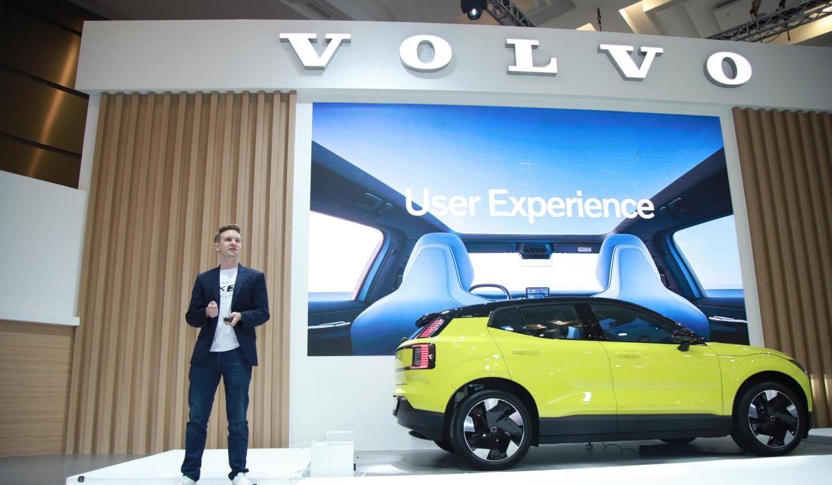 Volvo EX30 SUV Tampil Perdana di GIIAS 2024, Jadi Seri dengan Jejak Karbon Terkecil, Dibanderol Seharga Rumah!