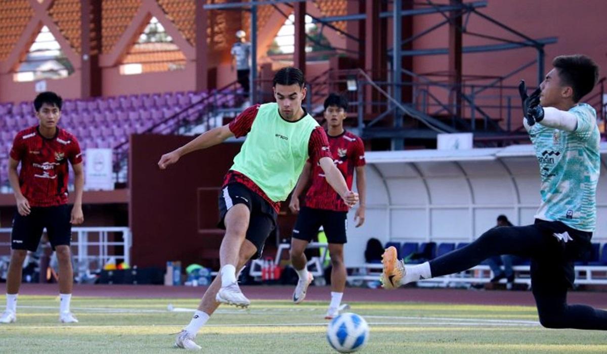 Striker Timnas Indonesia U-19 Jens Raven Siap Tampil Jadi Starter Lawan Timor Leste