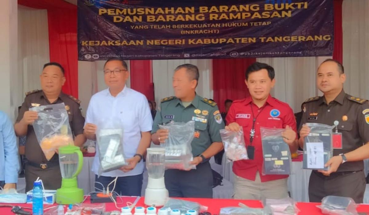 BPKB dan STNK Palsu Jadi Sorotan dalam Pemusnahan Barang Bukti di Kejari Tangerang