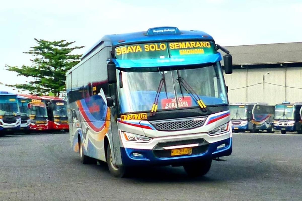 Punya Julukan Pelari Lintas Jawa Timur, Ini Jenis Jenis Hino AK