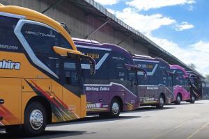 Menggunakan Mesin Mercedes Benz 1626, PO Bintang Zahira Luncurkan 6 Bus AKAP Baru 035623