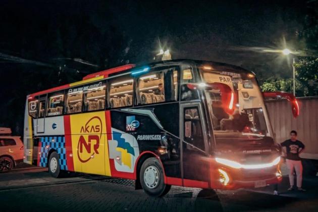 PO Akas NR Hadirkan Bus Pariwisata Baru Menggunakan JetBus 5 SHD Mesin Hino RM 280