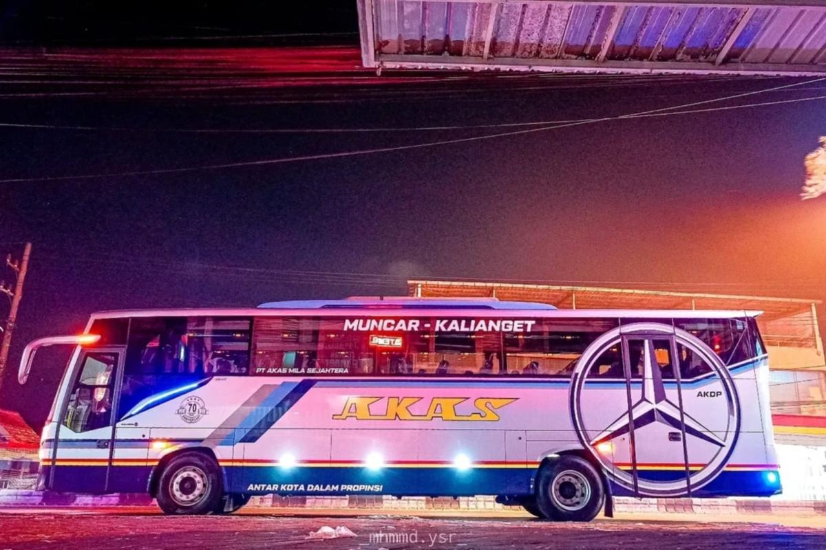 Menggunakan Mercedes Benz OF 1623 RF, PO Akas Mila Sejahtera Luncurkan Bus Baru 073614