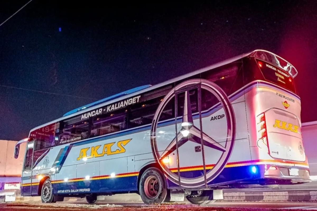 Menggunakan Mercedes Benz OF 1623 RF, PO Akas Mila Sejahtera Luncurkan Bus Baru 073626
