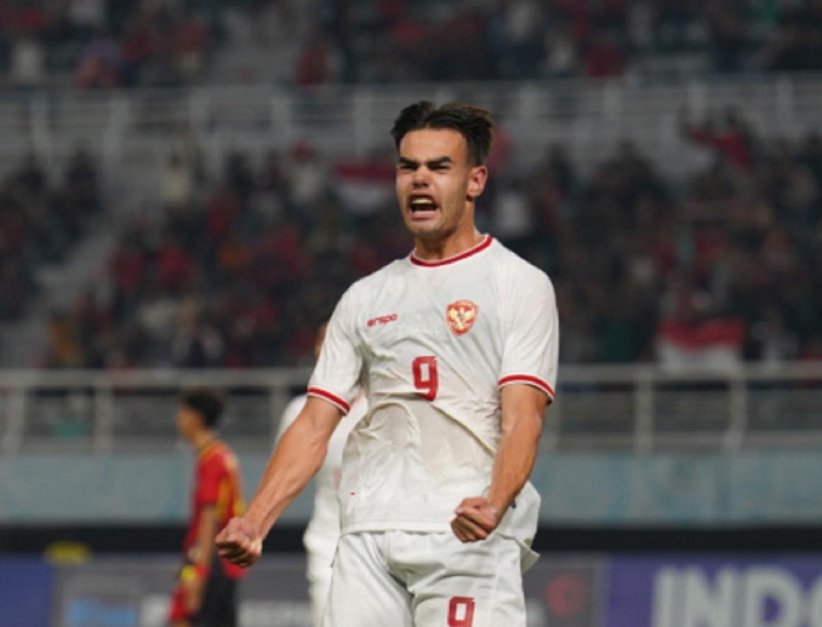 Shin Tae-yong Tak Buru-buru Promosikan Jens Raven ke Timnas Indonesia: Harus Step by step
