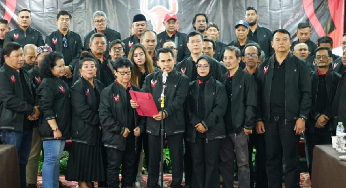 Aktivis Kumpul di Bandung, TB Hasanuddin: Siap Awasi Demokrasi Berlandaskan Pancasila dan UUD 45