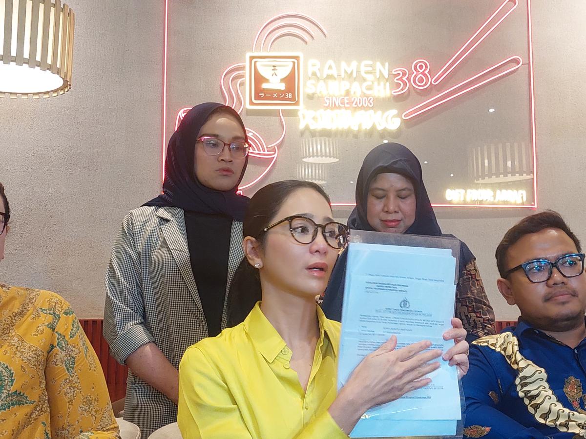 Kasus Penipuan Investasi Bodong: Bunga Zainal Kena Diteror Sesama Korban hingga Ditagih Cek Rp1 Miliar Saat Liburan di Amerika