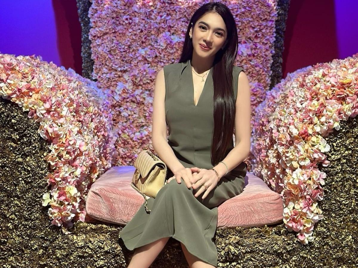 Melihat Pesona Angel Karamoy yang Berhasil Curi Perhatian Saat Liburan di Dubai