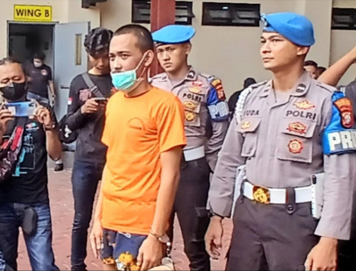 Nyambi Kurir Sabu dengan Upah Rp5 Juta, Driver Ojol Diringkus Polisi di Koja