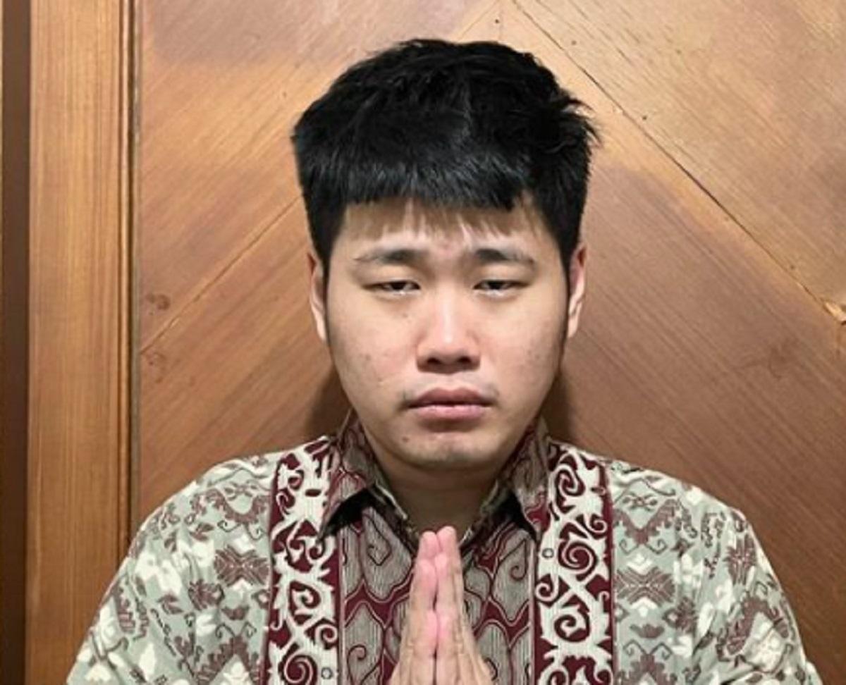 Winson Reynaldi Minta Maaf Usai Dirujak Netizen Gegara Parodikan Paus Fransiskus di Kursi Roda
