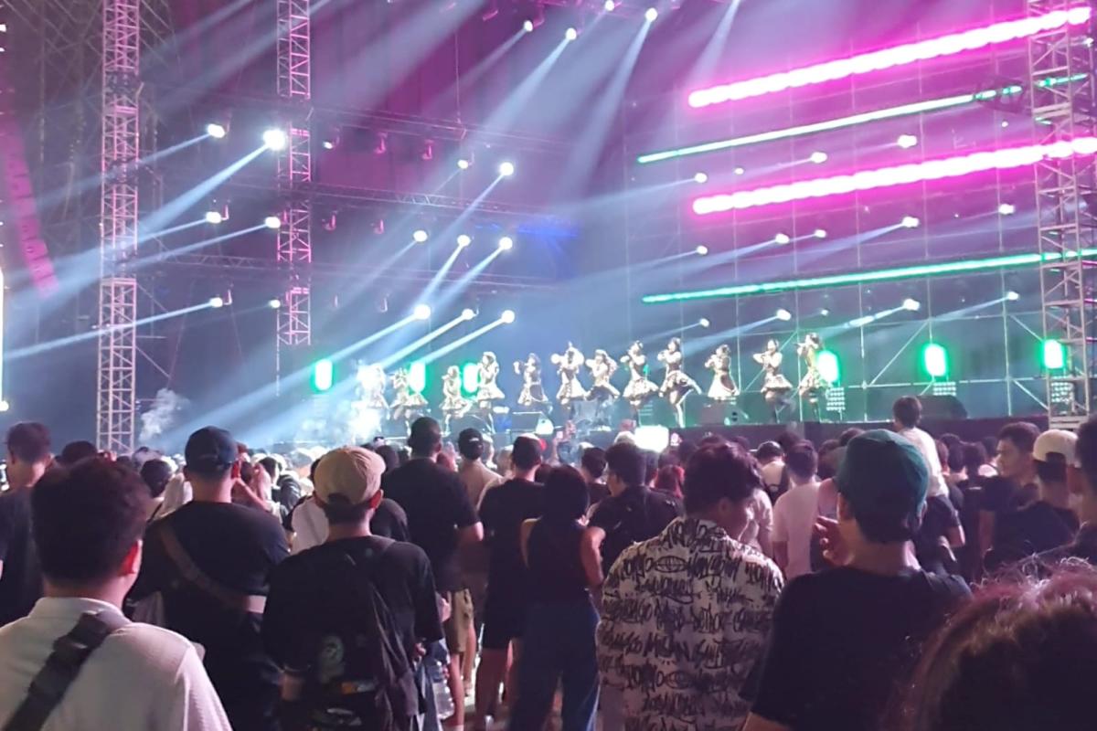 Pestapora 2024 : Grup Idol JKT48 Sukses Hebohkan Panggung Utama 