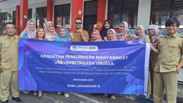 Esa Unggul Gelar Pelatihan Teknologi AR untuk Guru SD di Tangerang