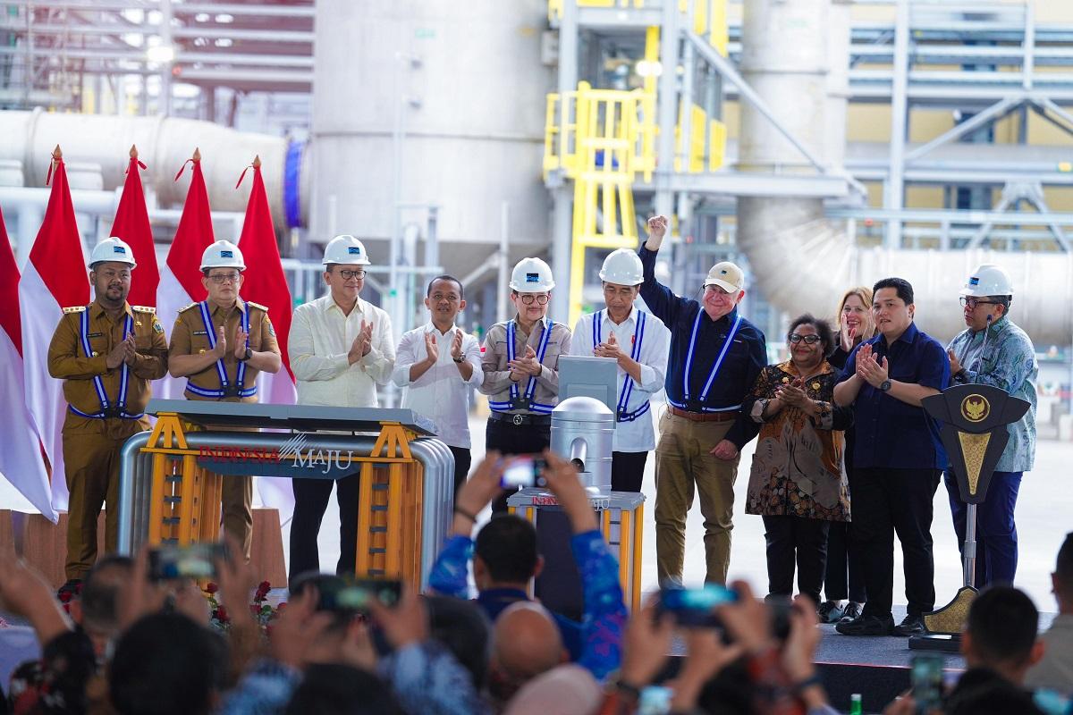 MIND ID Buktikan Komitmen Hilirisasi, Smelter Freeport Indonesia Resmi Produksi