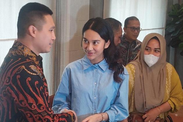 Kuasa Hukum Sebut 2 dari 12 Akun Penebar Fitnah Selingkuh dan Video Syur Sudah Minta Maaf ke Azizah Salsha