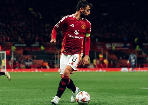 Protes Bruno Fernandes Usai Dapat Kartu Merah Saat Manchester United Kalah dari Tottenham Hotspur