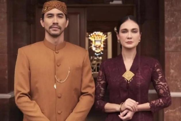 Luna Maya Viral dengan Foto Baby Bump, Benarkah Untuk Film?