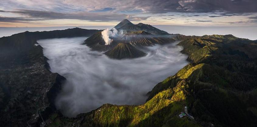 Gambar fantastis Gunung Bromo meraih penghargaan Fotografer Terbaik Asia Tenggara di The...