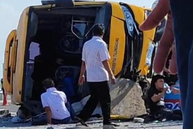 Kronologi dan Penyebab Kecelakaan Bus Rombongan Guru SMAN 1 Kedungwaru Tulungagung 