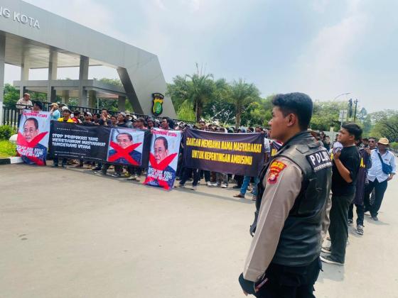 Datangi Mapolres Metro Tangerang Kota, Massa FAMTU Desak Said Didu di Proses Hukum
