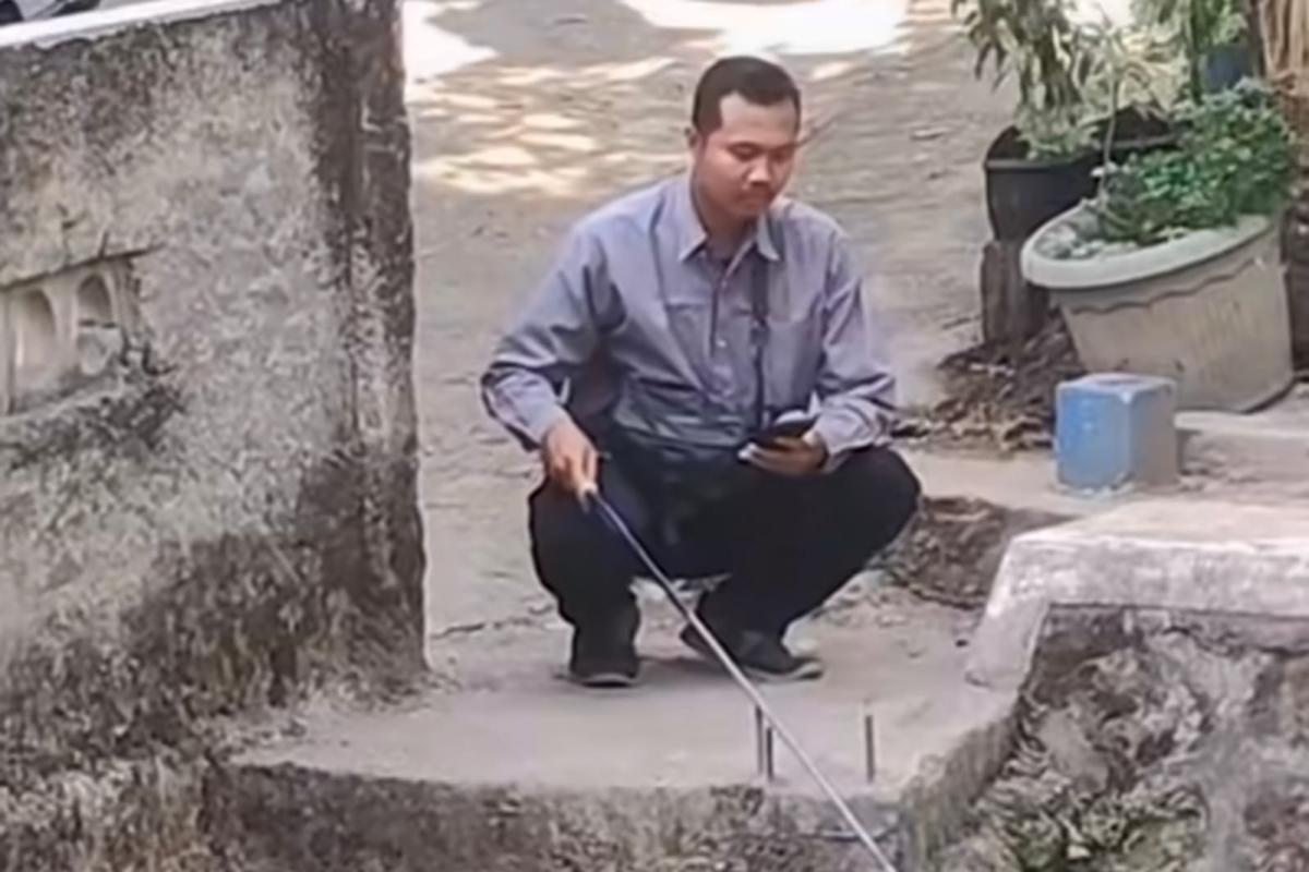 Keluar Rumah Pakaian Rapih Seperti Mau Kerja, Pria Ini Viral Ternyata Berangkat Mancing