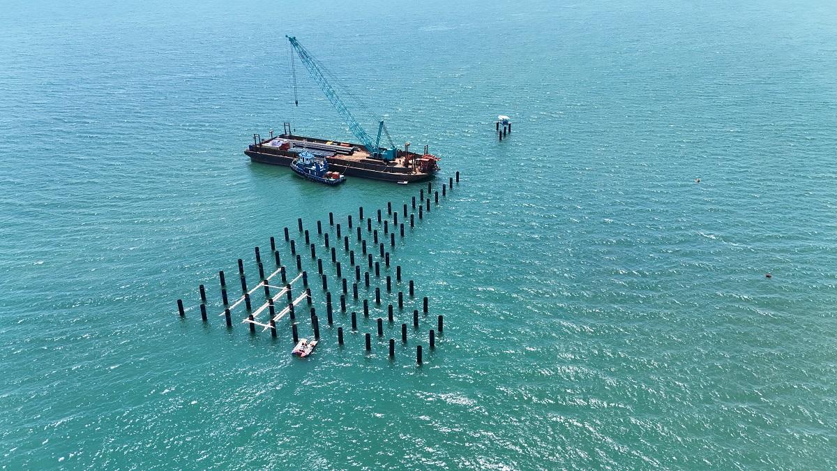 Kembangkan Infrastruktur Indonesia, Abipraya Bangun Dermaga KITB dan Pastikan Sesuai Regulasi yang Berlaku