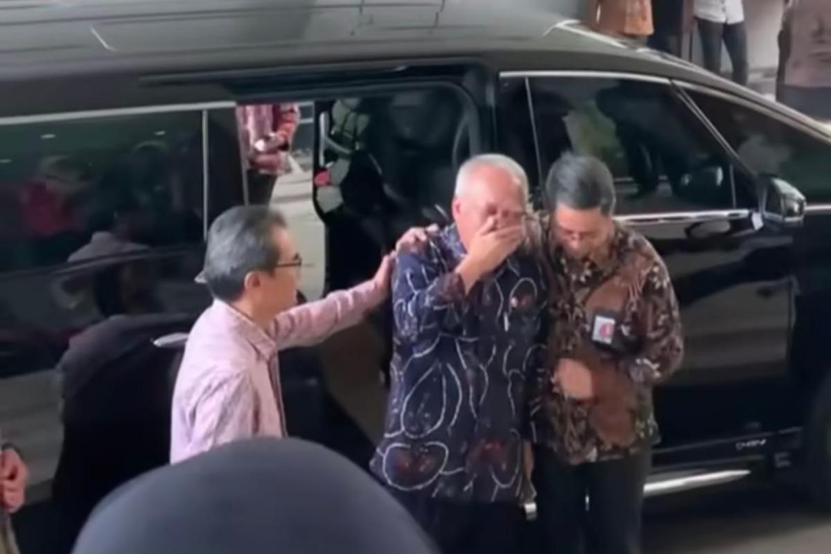 Viral Basuki Hadimuljono Nangis saat Pamit Kepada Karyawan PUPR di Akhir Jabatannya