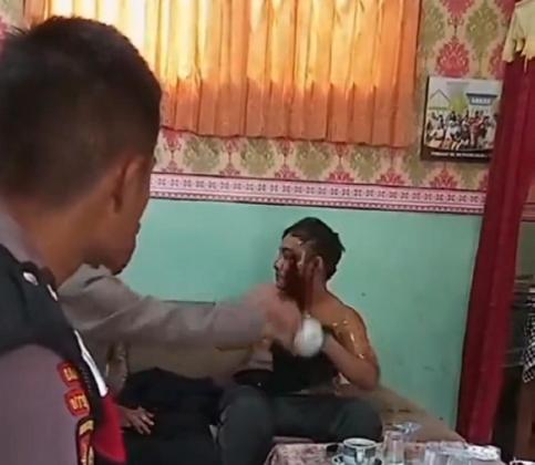Viral! Polda Banten Geram dengan Terduga Predator Anak, Pelaku Langsung Disiram Kopi