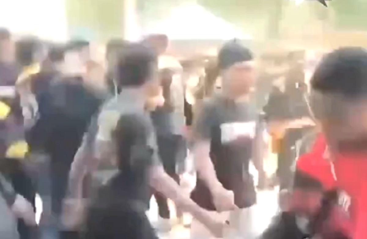 Mengerikan! Bentrokan Antar Perguruan Silat di Tulungagung, Warga Panik