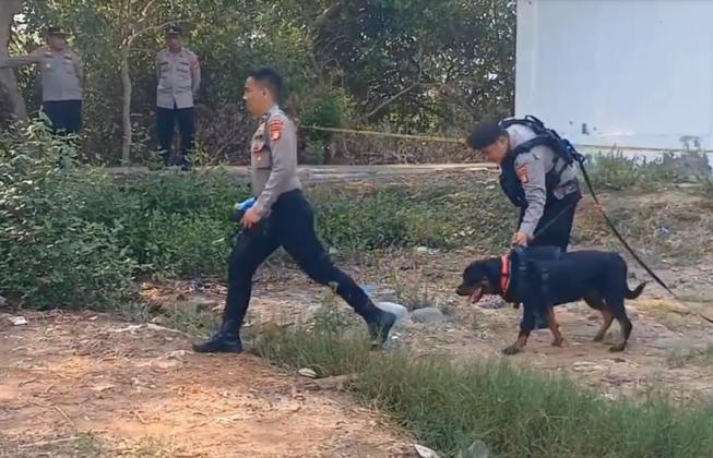 Polisi Terjunkan Anjing Pelacak Cari Kepala Mayat yang Tergelatak di Penjaringan Jakut 