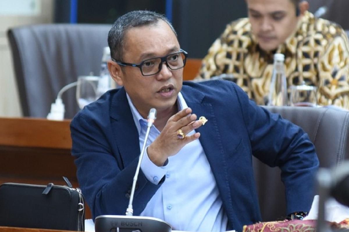 DPR Sebut Istana Tak Paham UU karena Bela Prabowo soal Endorse Ahmad Luthfi-Taj Yasin