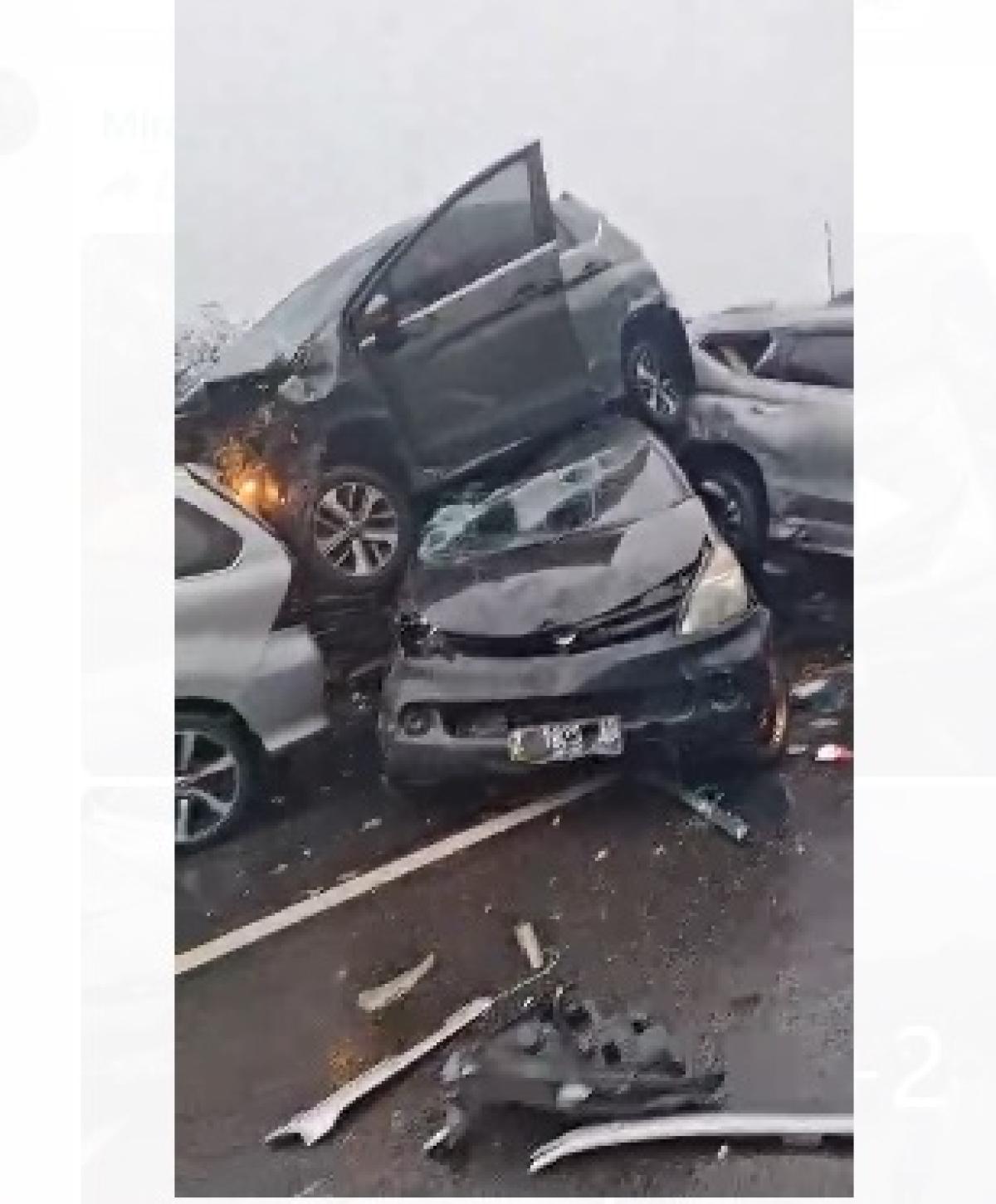 BREAKING NEWS! Kecelakaan Tol Cipularang, Polisi Cek TKP