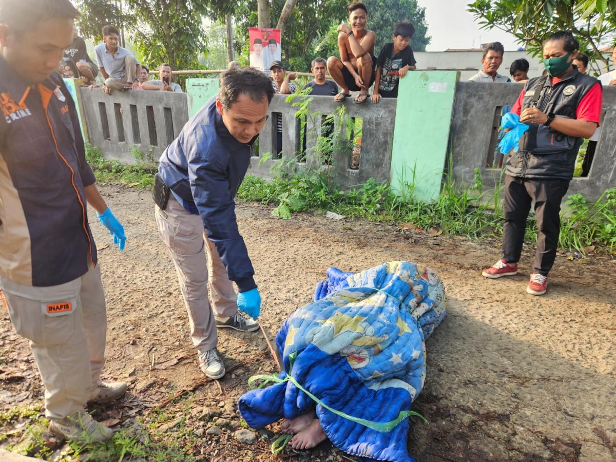 Kesiangan Jadi Alasan Pelaku Buang Mayat Terbungkus Kasur di Pinggir Jalan Cikupa Tangerang