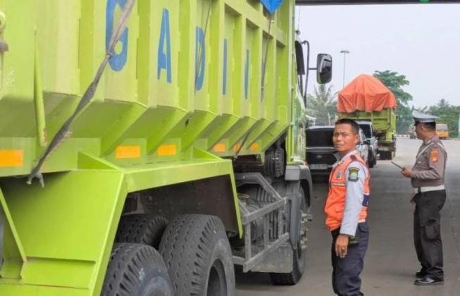 Perketat Pengawasan Operasional Truk Tambang, Polres Metro Tangerang Dirikan 8 Pos Pantau