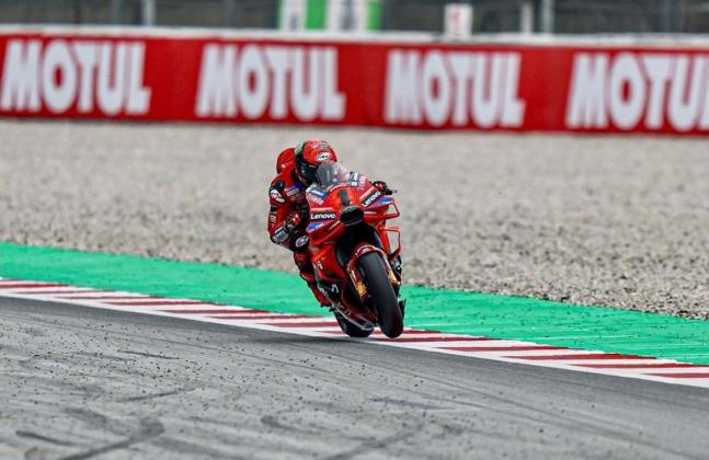 Pecco Raih Pole Position di Sirkuit Catalunya, Martin Posisi Empat