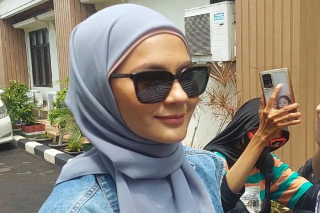 Paula Nangis Usai Bertemu Baim Wong di Pengadilan Agama Jaksel, Kenapa?