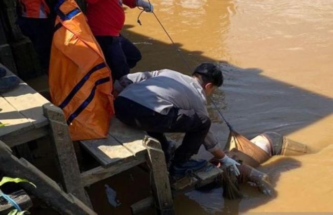 3 Mayat Mengapung di Sungai Pagatan Dievakuasi BPBD Tanah Bumbu